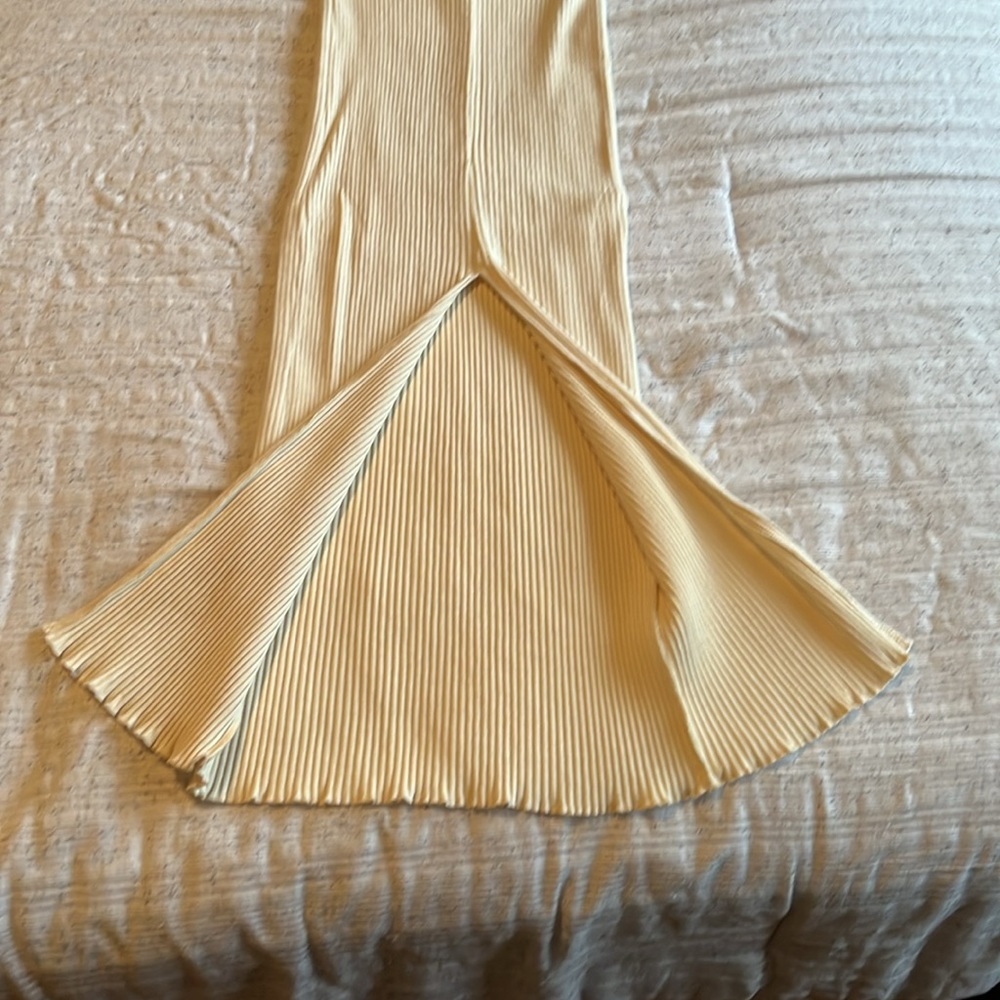 Zara Ribbed Skirt - Picture 6 of 8